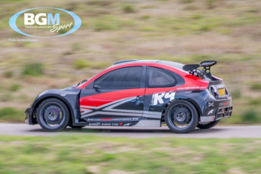 The R4 At Knockhill 48 Medium