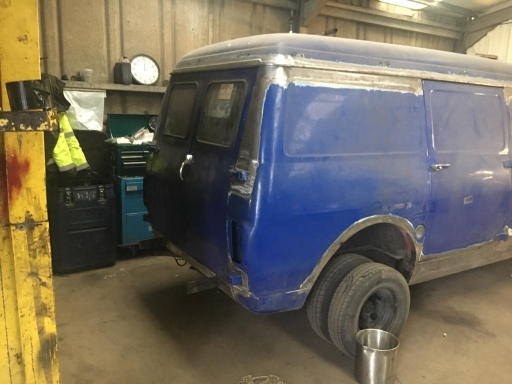 Vauxhall Bedford Cf Service Van 04 Medium