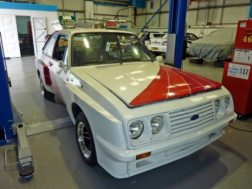 Genuine Rs2000 Xpack 16 Medium